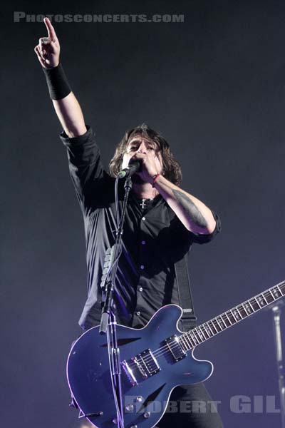 FOO FIGHTERS - 2011-08-26 - SAINT CLOUD - Domaine National - Grande Scene - 